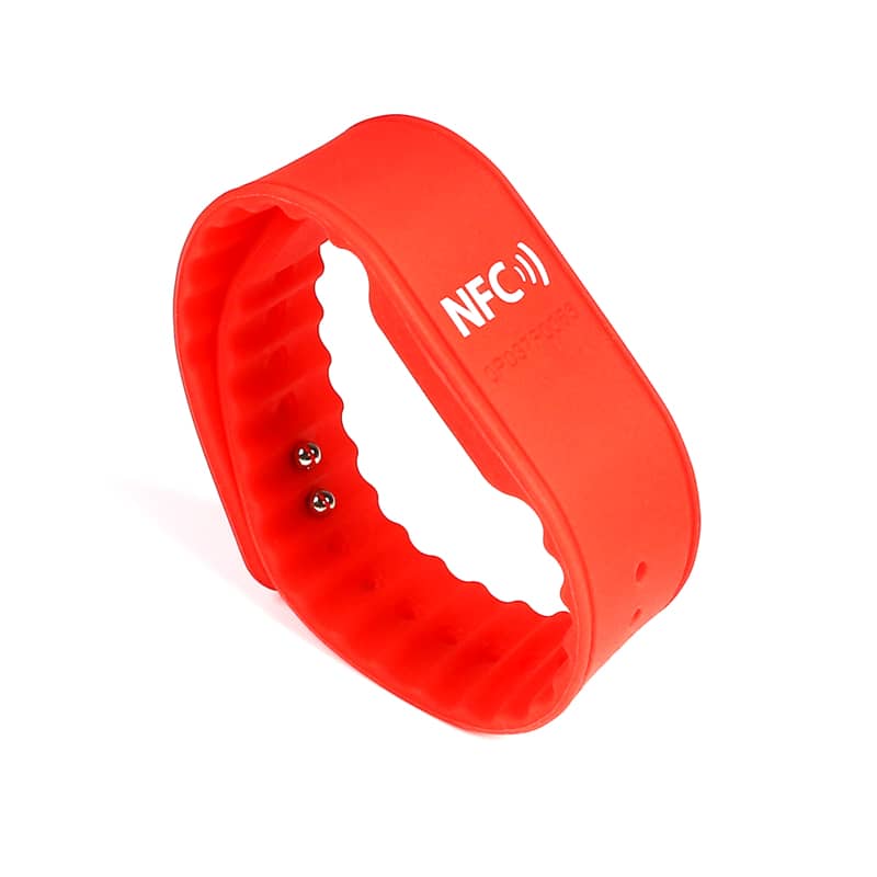 Personalised silicone wristbands OP037 with adjustable strap to fit a wide range of wrist sizes
